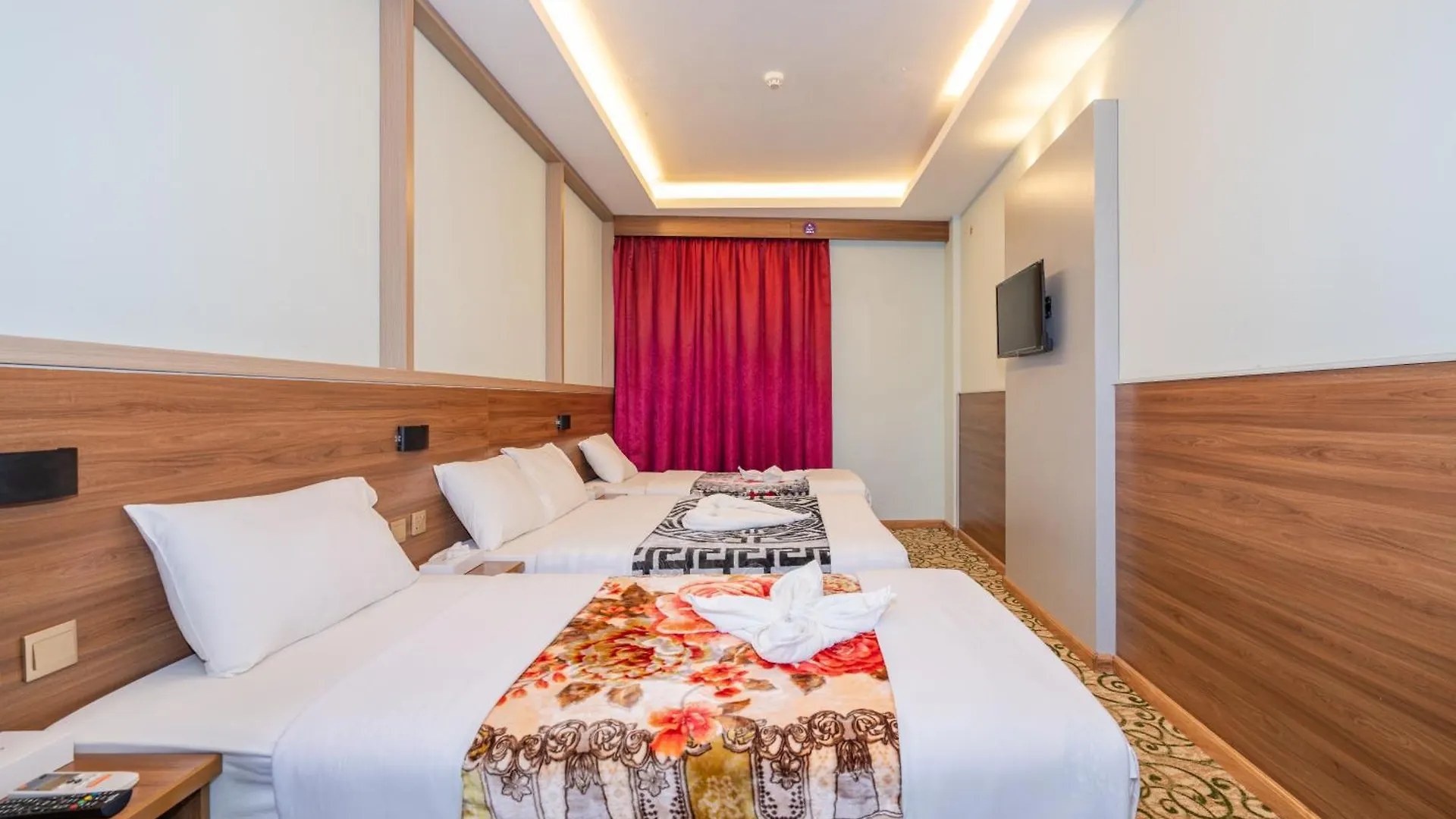 Tanha Hotel Dubai