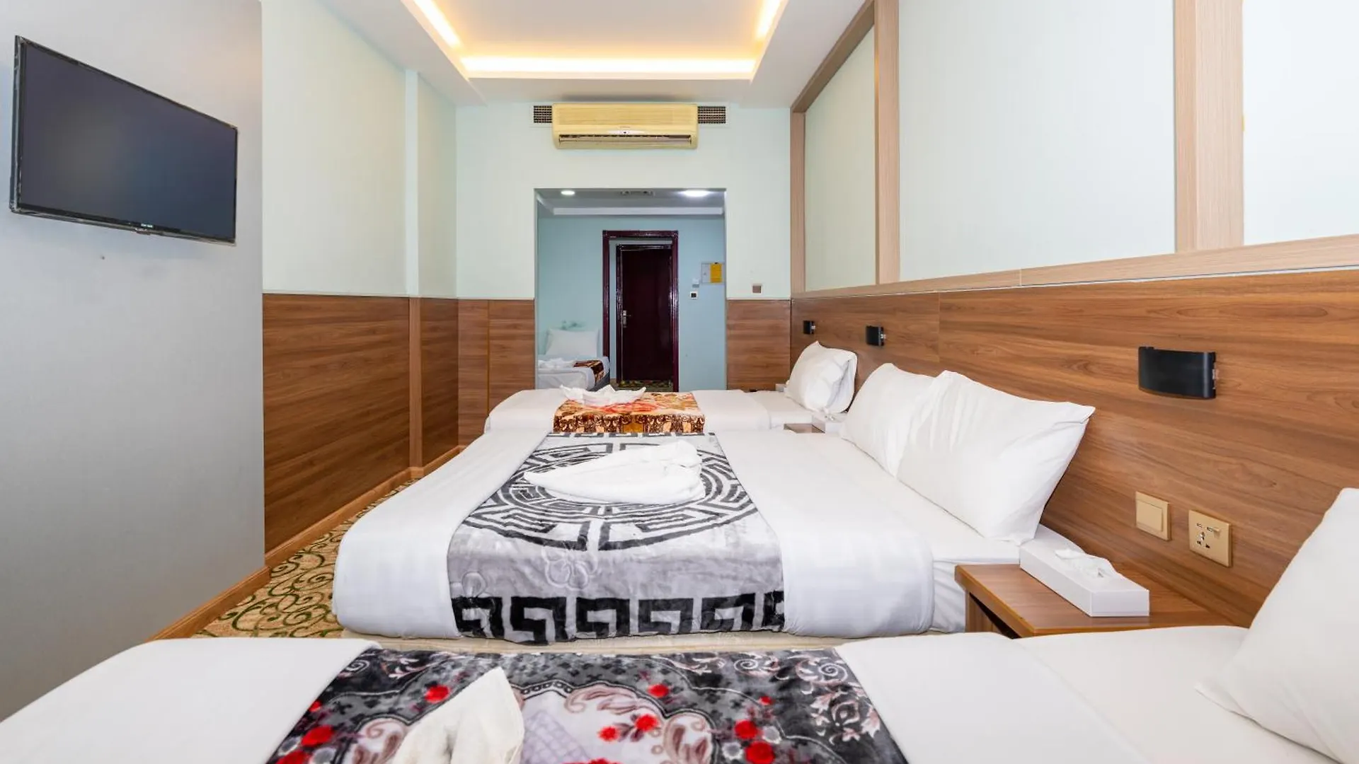 Tanha Hotel Dubai